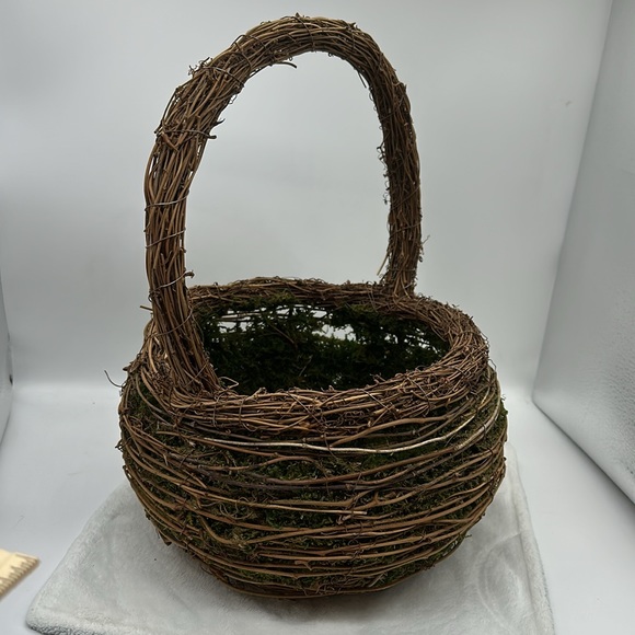 None Other - Grapevine and Green Sheet Moss Basket Wired with Brown Floral wire